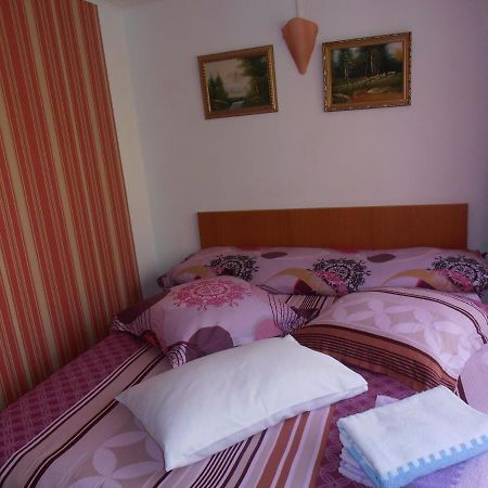 Pensiunea Sans Rival Iasi Zimmer foto