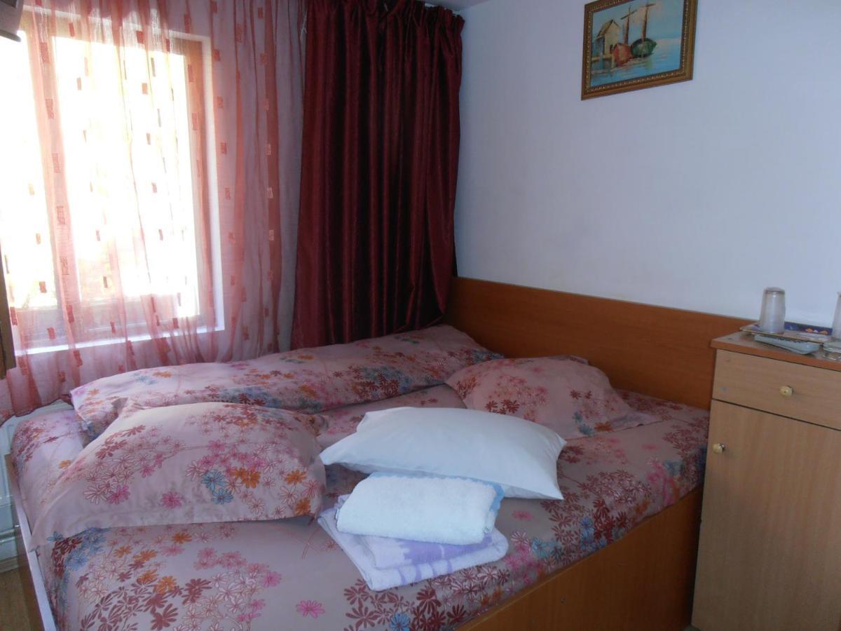 Pensiunea Sans Rival Iasi Zimmer foto