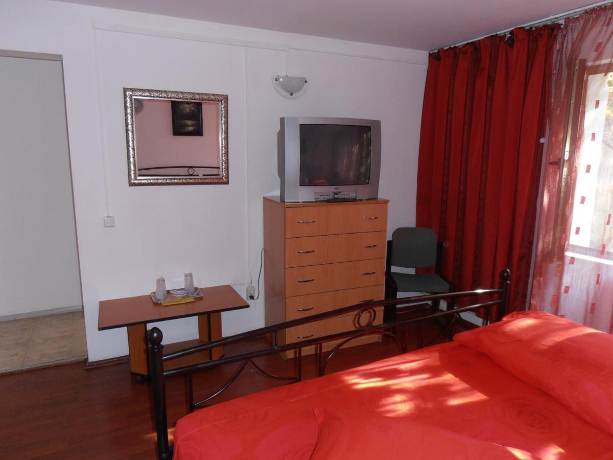 Pensiunea Sans Rival Iasi Zimmer foto